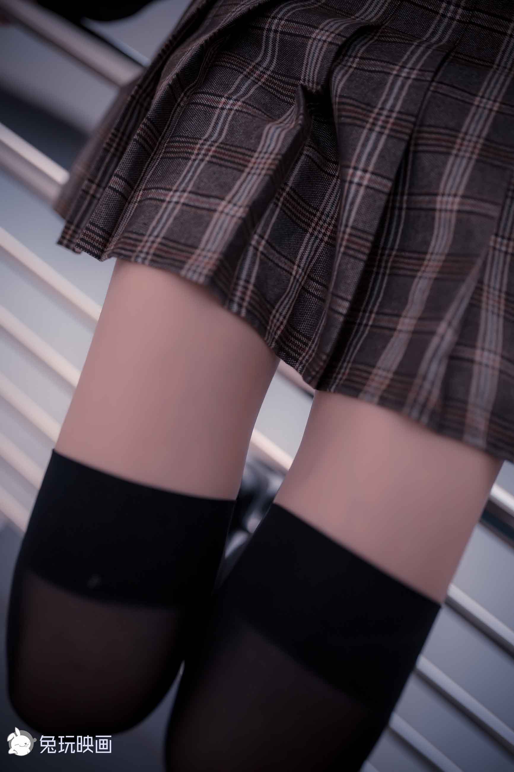 [兔玩映画]B87.008制服裙的绝对领域插图1